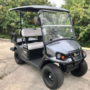 Front view of 2024 Cushman Shuttle 2+2 Gas at Belle Meade Country Club in Nashville, Tennessee.