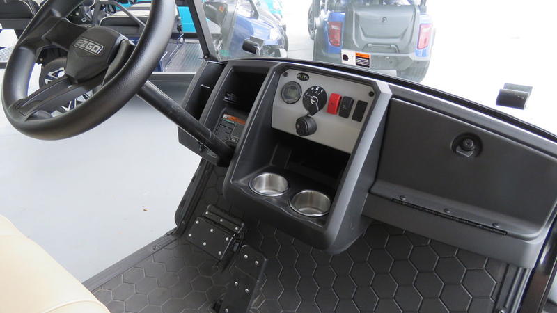 Dashboard of 2024 E-Z-GO Express S4 ELiTE Lithium Bright White in Charleston South Carolina