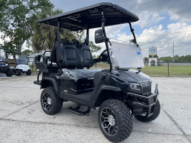 Front angle of 2025 Evolution D5-Maverick 2+2 four-passenger golf cart