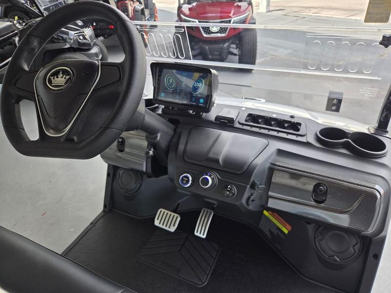 Dashboard of 2025 Evolution D5-Ranger 2+2 Plus White electric golf cart available Ohio with export delivery