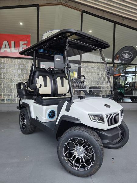 Front view of 2025 Evolution D5-Ranger 2+2 Plus White available in Ohio with export and nationwide delivery
