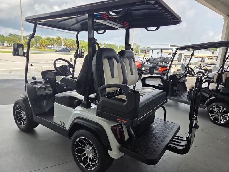 Rear design of 2025 Evolution D5-Ranger 2+2 Plus White golf cart available in Ohio with export delivery