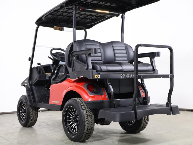 2026 E-Z-GO Express 4 Summit XT Lifted EFI Gas Golf Cart - obrazek 8