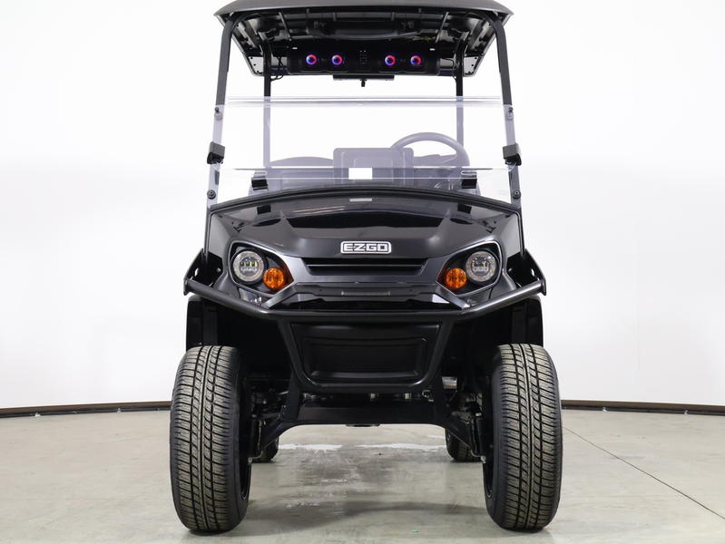 2026 E-Z-GO® Express 4 Summit XT 13.5 HP EFI Gas Lifted Golf Cart - immagine 10