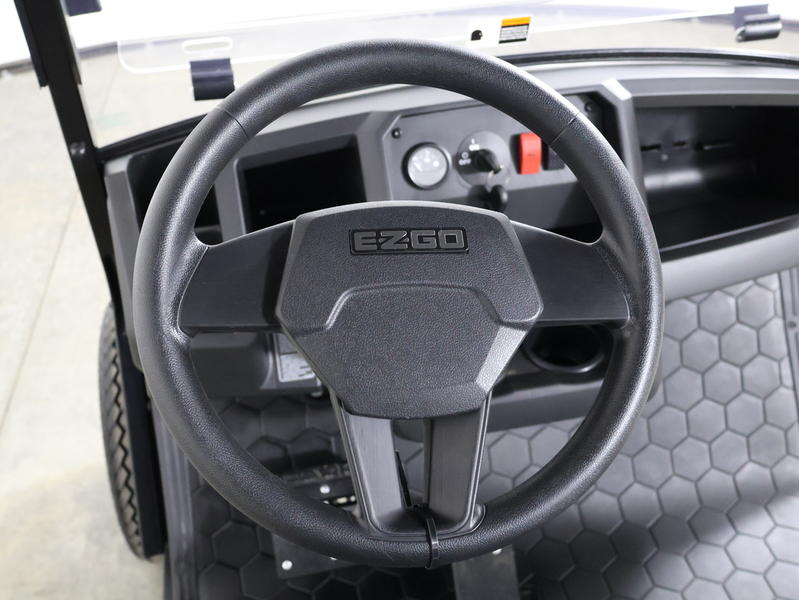 2026 E-Z-GO® Express 6 Touring S 13.5 HP EFI Gas 6-Passenger Golf Cart - immagine 2