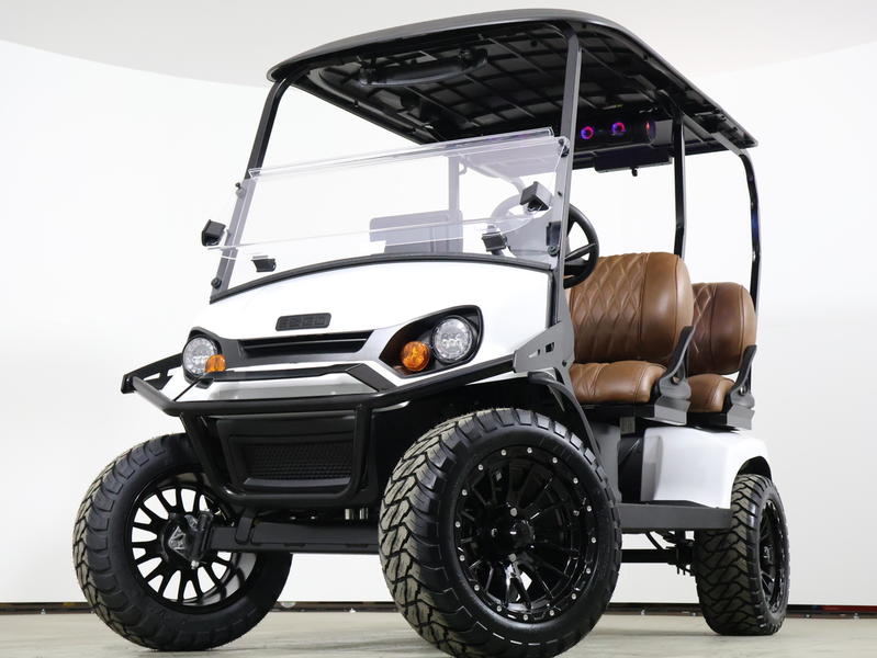 2026 E-Z-GO® Liberty Summit XT ELiTE Lithium 4-Passenger Forward-Facing Golf Cart