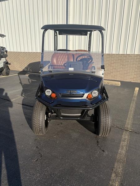 2026 E-Z-GO® Liberty Summit XT ELiTE Lithium 4-Passenger Forward-Facing Golf Cart - Image 3