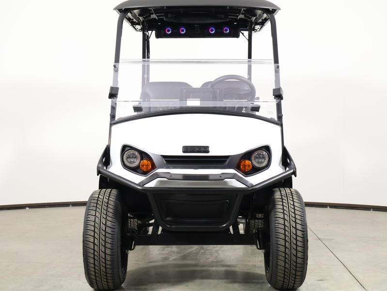 2026 E-Z-GO Liberty Summit XTL ELiTE Lithium 4-Passenger Forward-Facing Golf Cart — изображение 19