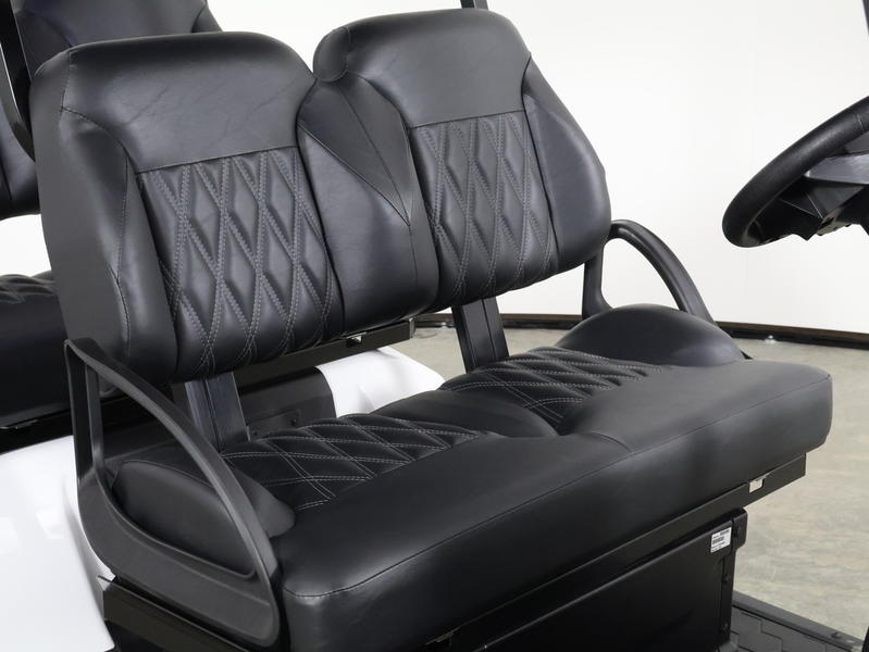 2026 E-Z-GO Liberty Summit XTL ELiTE Lithium 4-Passenger Forward-Facing Golf Cart — изображение 18