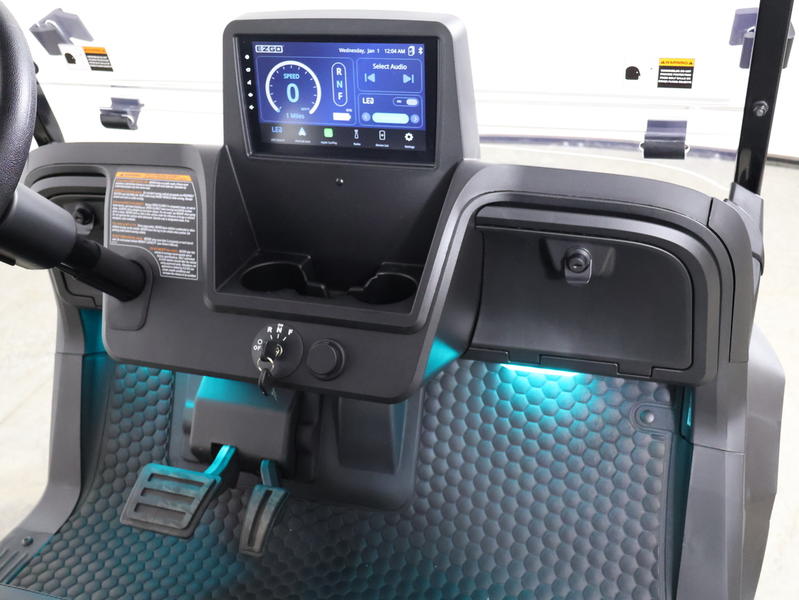 2026 E-Z-GO Express 6 Summit XTL ELiTE Lithium 6-Passenger Lifted Golf Cart - Imagen 11