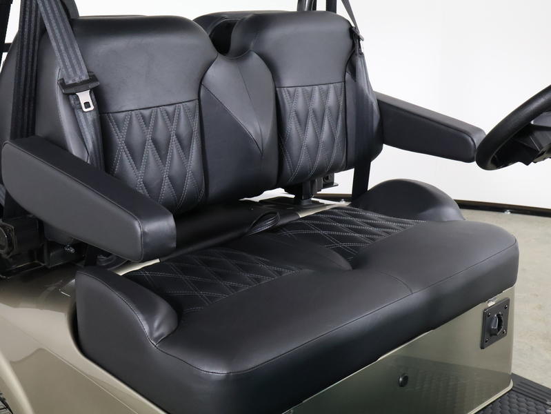 2026 E-Z-GO Express 6 Summit XTL ELiTE Lithium 6-Passenger Lifted Golf Cart - Imagen 4