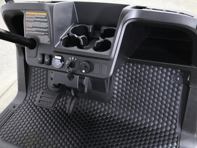 2026 E-Z-GO® RXV 2 Freedom ELiTE Lithium 2-Passenger Golf Cart - Imagen 4